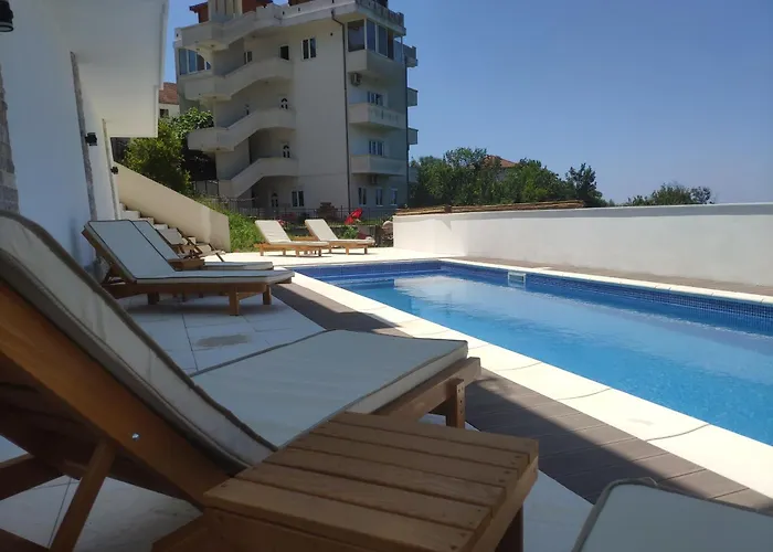Belvedere Apartments
